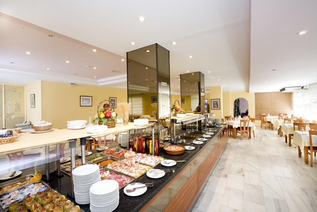 Monarque El Rodeo Hotel 3*