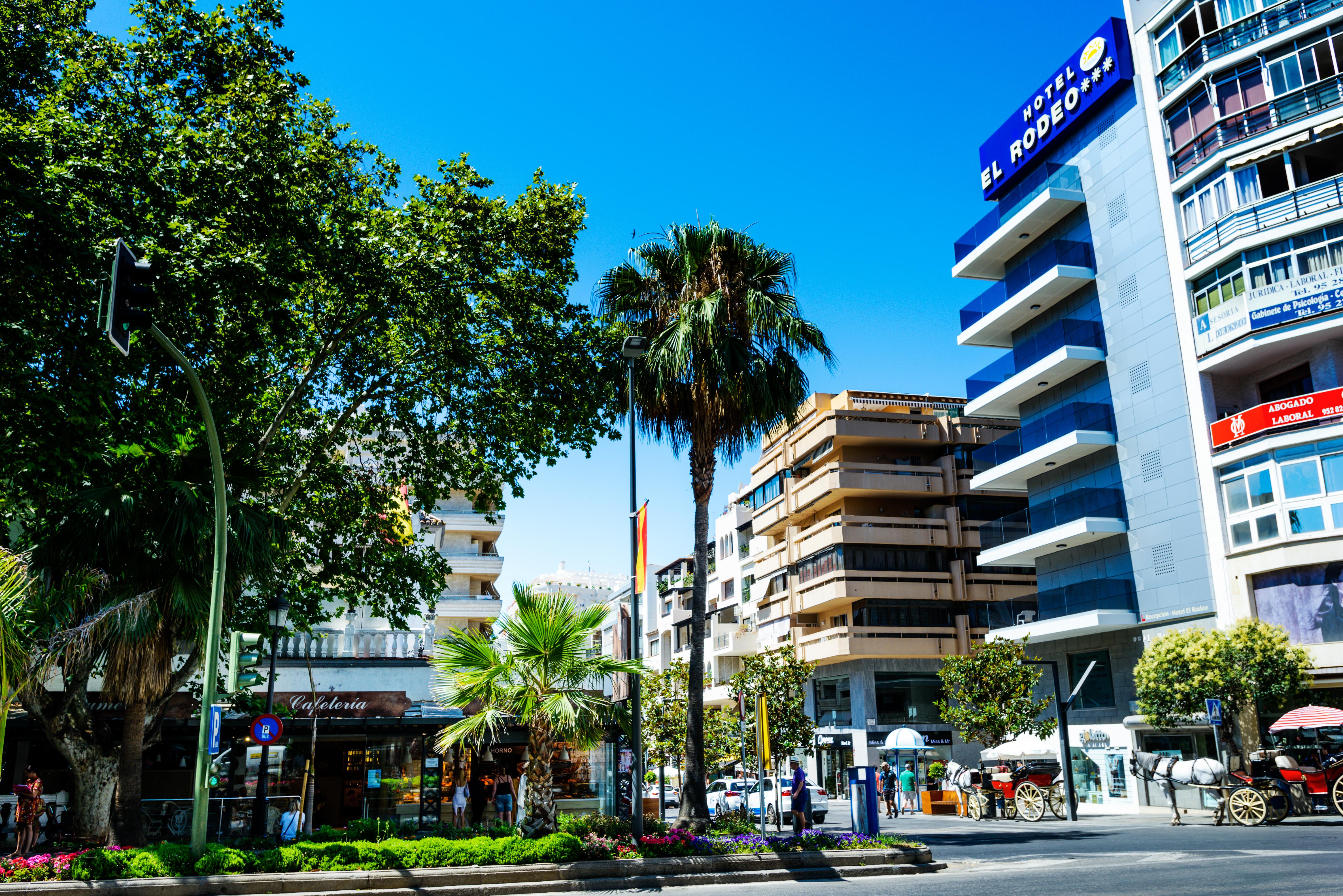 Hotel Monarque El Rodeo 3*