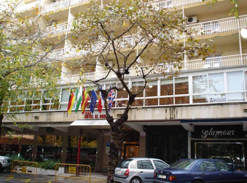 Hotel Monarque El Rodeo